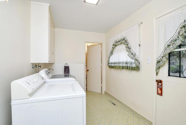 227 Pueblo Dr, Pittsburg, CA 94565