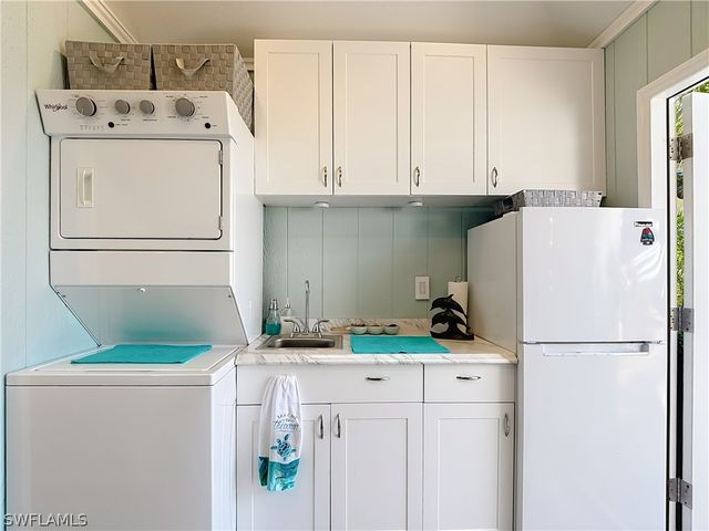 5696 Brightwood Dr., Fort Myers, FL 33905