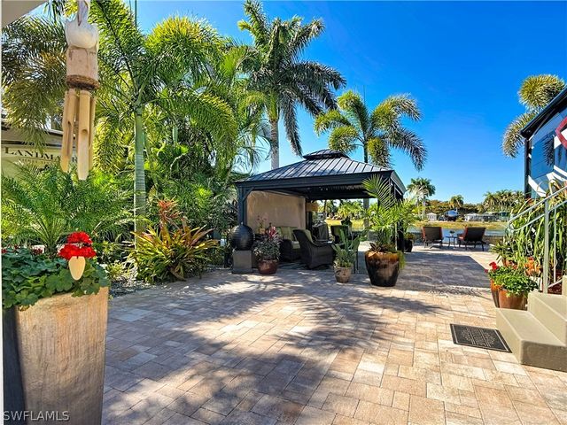 5696 Brightwood Dr., Fort Myers, FL 33905