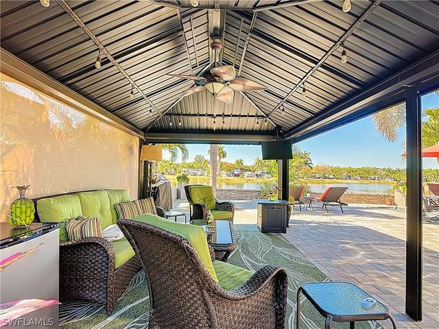 5696 Brightwood Dr., Fort Myers, FL 33905