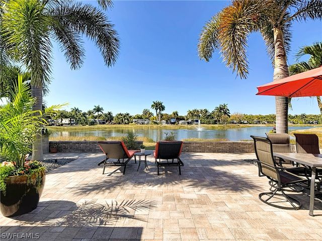 5696 Brightwood Dr., Fort Myers, FL 33905