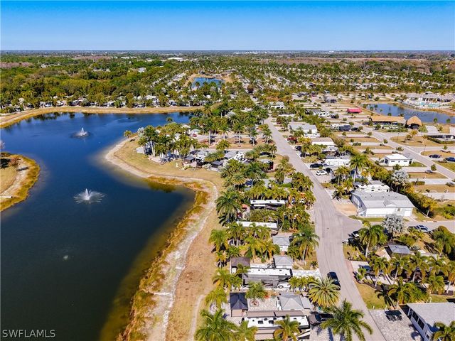 5696 Brightwood Dr., Fort Myers, FL 33905