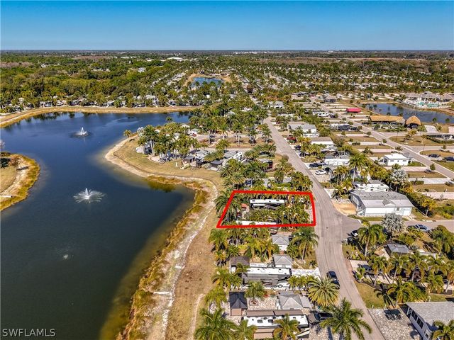 5696 Brightwood Dr., Fort Myers, FL 33905