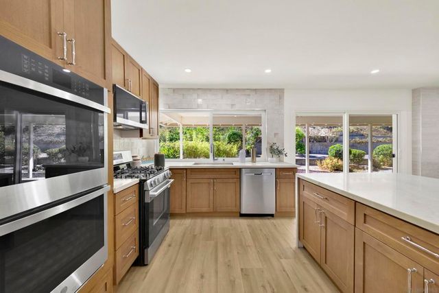 12621 Opimo Dr, San Diego, CA 92128