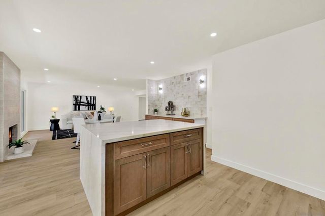 12621 Opimo Dr, San Diego, CA 92128