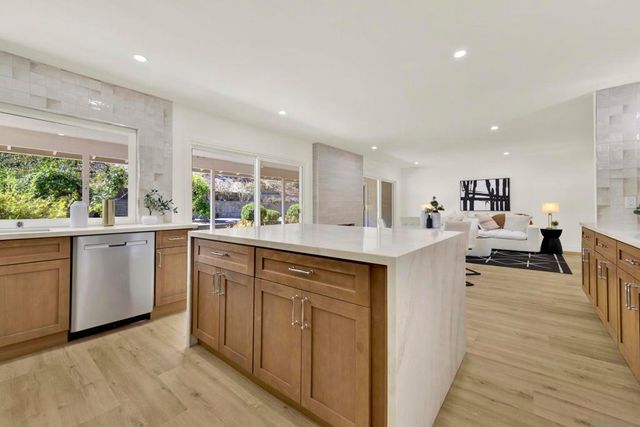 12621 Opimo Dr, San Diego, CA 92128