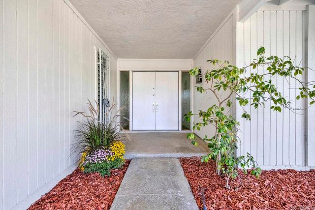 12621 Opimo Dr, San Diego, CA 92128