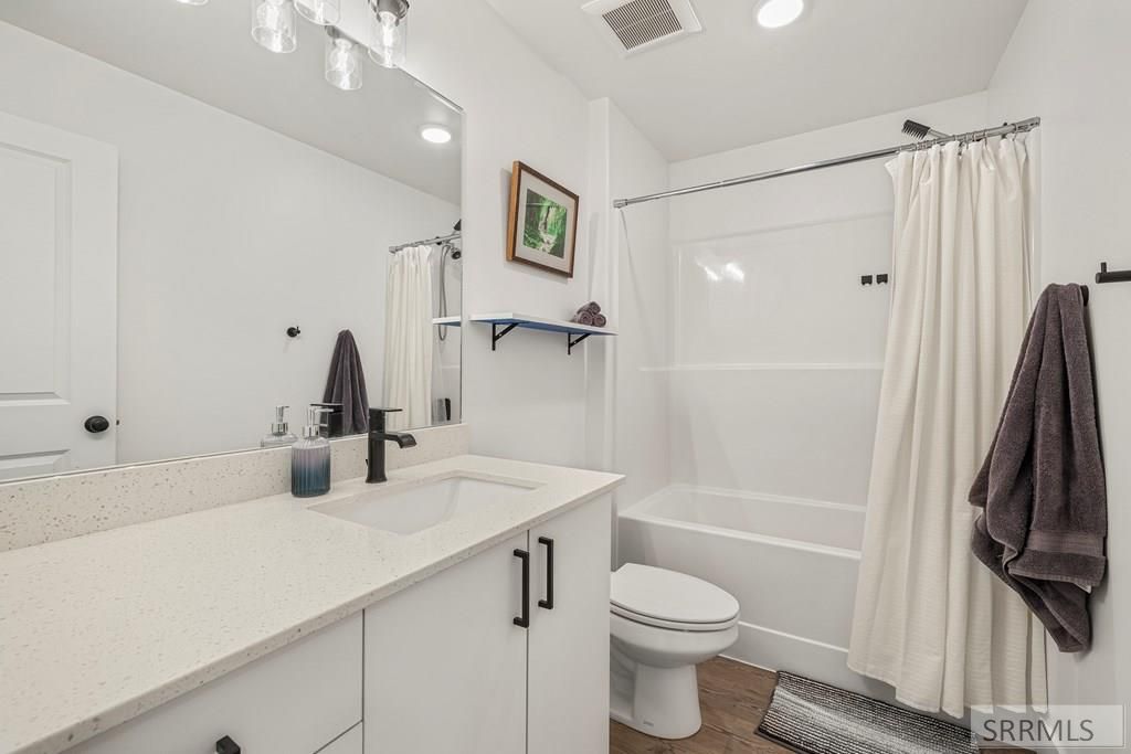 Image 35 of property listing at 1200 Jaylee Drive # 1, Rigby, ID 83442