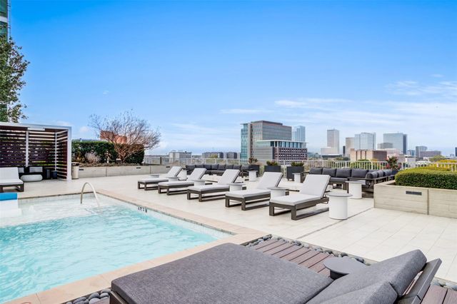 3333 Lake Street TH5, Houston, TX 77098