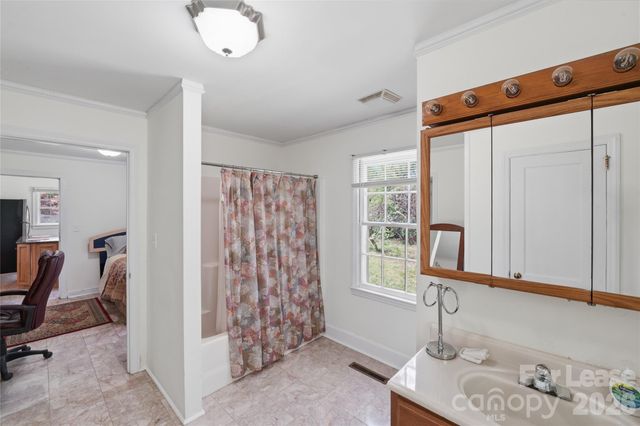 3120 Baucom Road, Charlotte, NC 28269