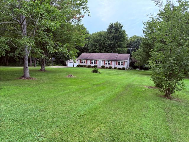 11640 RIDGE Road, Girard, PA 16417