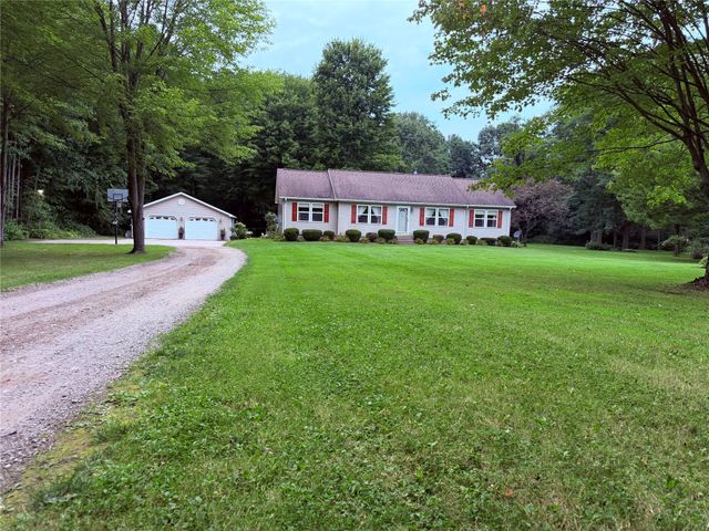 11640 RIDGE Road, Girard, PA 16417
