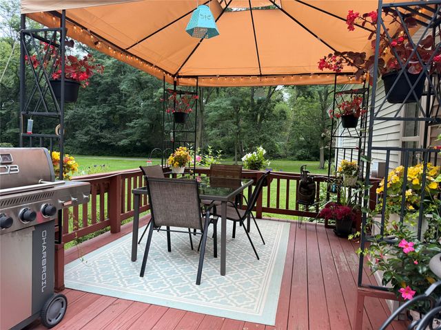 11640 RIDGE Road, Girard, PA 16417