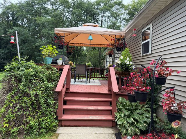 11640 RIDGE Road, Girard, PA 16417
