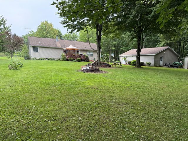 11640 RIDGE Road, Girard, PA 16417