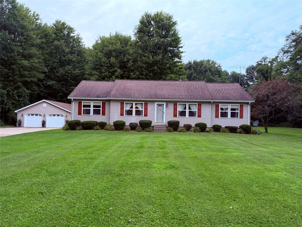 11640 RIDGE Road, Girard, PA 16417