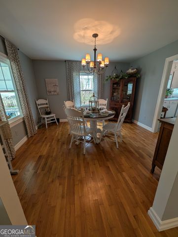 237 N Laurel Drive, Clarkesville, GA 30523