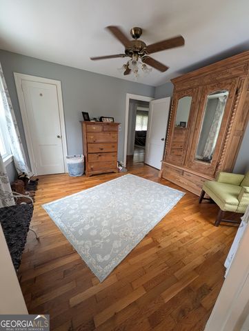 237 N Laurel Drive, Clarkesville, GA 30523