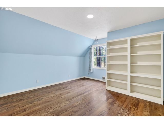 17601 S DICK Dr, Oregon City, OR 97045