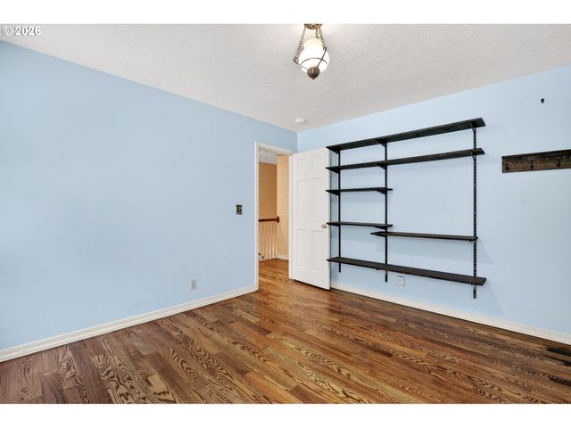 17601 S DICK Dr, Oregon City, OR 97045