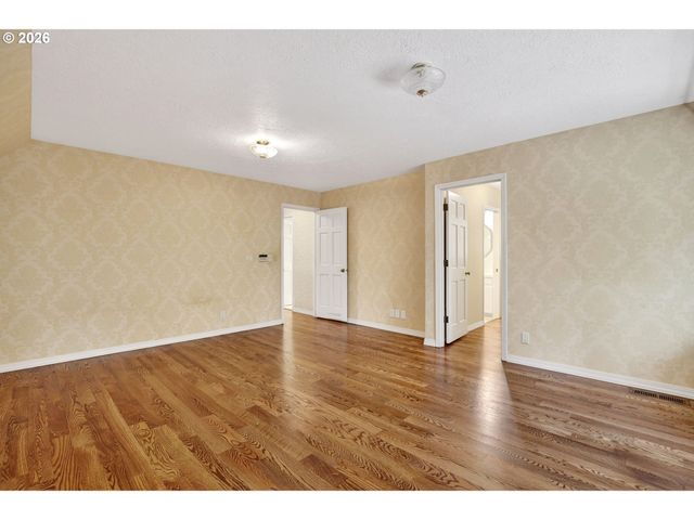 17601 S DICK Dr, Oregon City, OR 97045