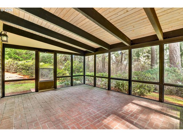 17601 S DICK Dr, Oregon City, OR 97045