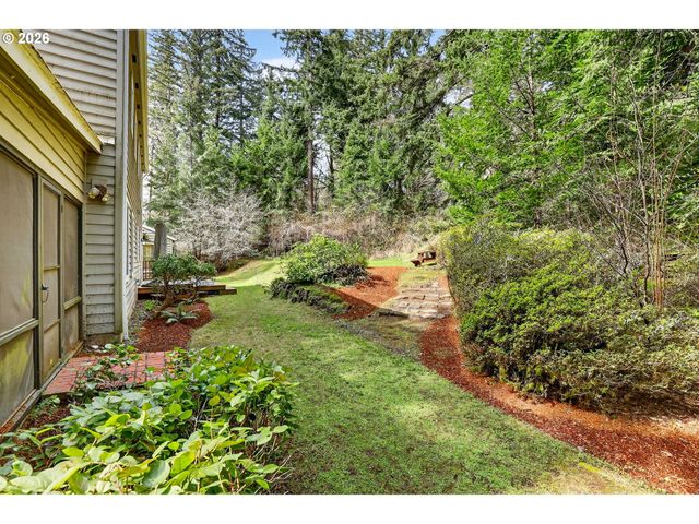 17601 S DICK Dr, Oregon City, OR 97045