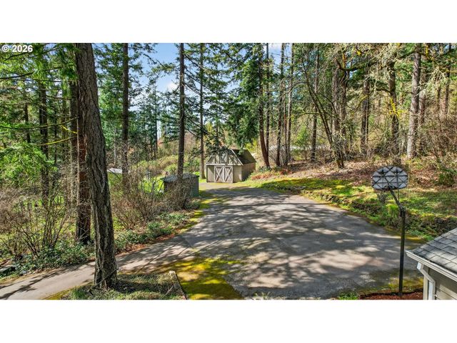 17601 S DICK Dr, Oregon City, OR 97045