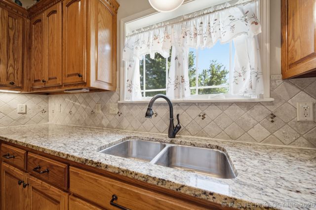 17404 S 67th East Avenue, Bixby, OK 74008