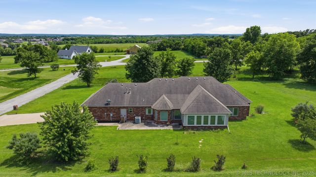 17404 S 67th East Avenue, Bixby, OK 74008