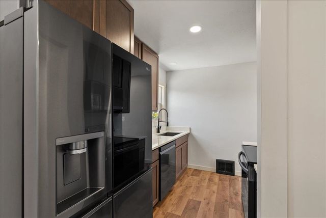 1403 N Farr Rd, Spokane, WA 99206