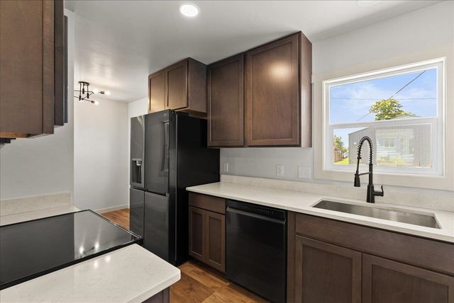 1403 N Farr Rd, Spokane, WA 99206