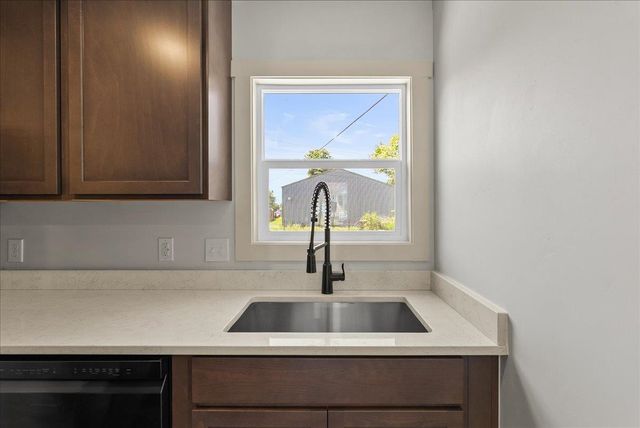 1403 N Farr Rd, Spokane, WA 99206