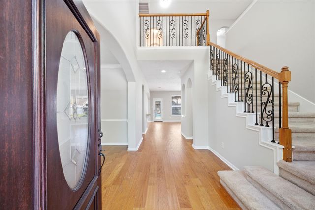 31 Harmony Hollow Court, The Woodlands, TX 77385