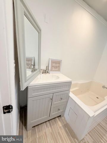 17063 W HOLLY DR, Milton, DE 19968