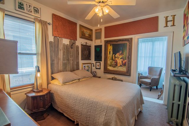 7741 S CHAPPEL Avenue, Chicago, IL 60649