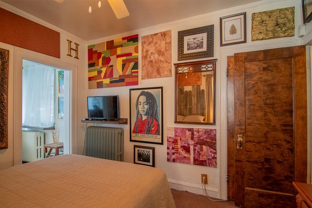 7741 S CHAPPEL Avenue, Chicago, IL 60649