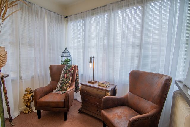 7741 S CHAPPEL Avenue, Chicago, IL 60649