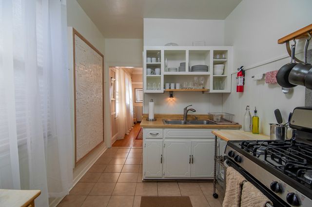 7741 S CHAPPEL Avenue, Chicago, IL 60649