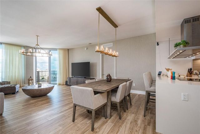 17111 Biscayne Boulevard 2105 + 1 BOAT SLIP, North Miami Beach, FL 33160