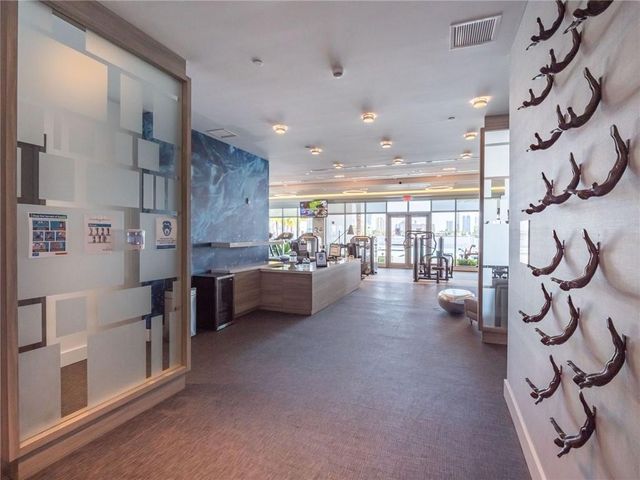 17111 Biscayne Boulevard 2105 + 1 BOAT SLIP, North Miami Beach, FL 33160