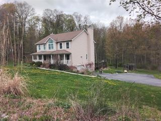60 Whitetail Run, Chester, NY 10918