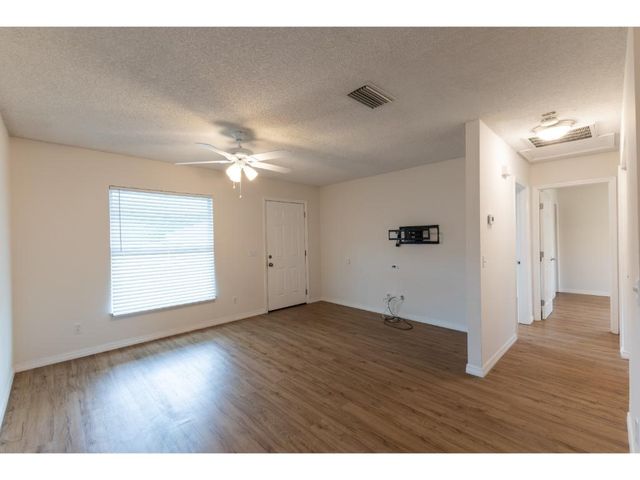 1325 22nd Avenue SW, Vero Beach, FL 32962
