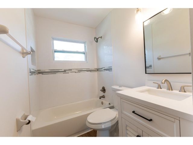 1325 22nd Avenue SW, Vero Beach, FL 32962