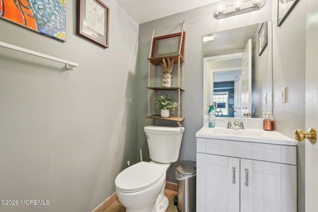 12 Iron Forge Square 12, Pompton Lakes, NJ 07442