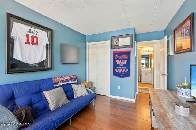 12 Iron Forge Square 12, Pompton Lakes, NJ 07442