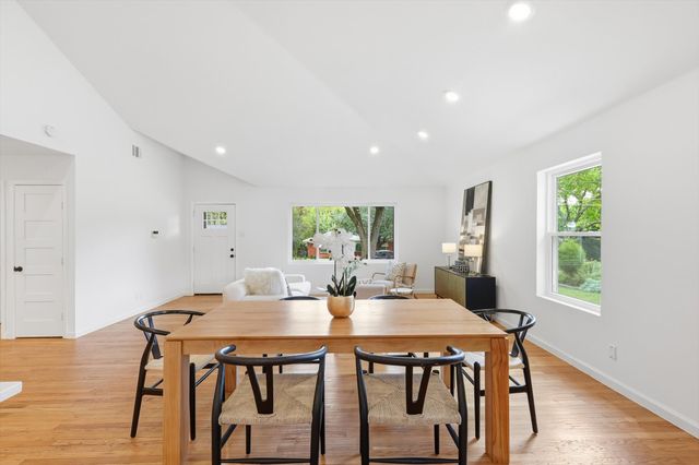 6811 Patrick Drive, Dallas, TX 75214