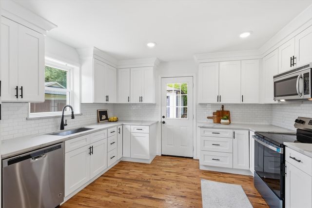 6811 Patrick Drive, Dallas, TX 75214