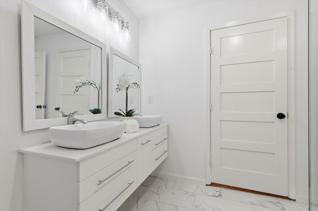 6811 Patrick Drive, Dallas, TX 75214