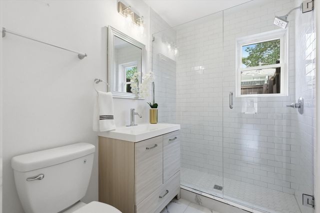 6811 Patrick Drive, Dallas, TX 75214